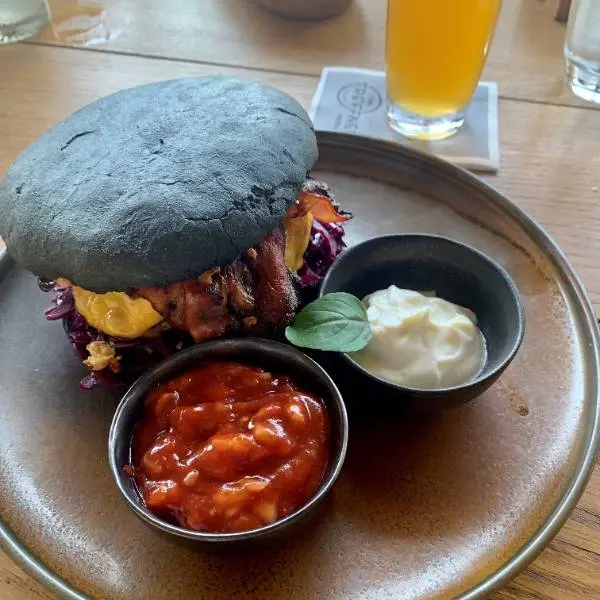 creation thumb for Burger in Black