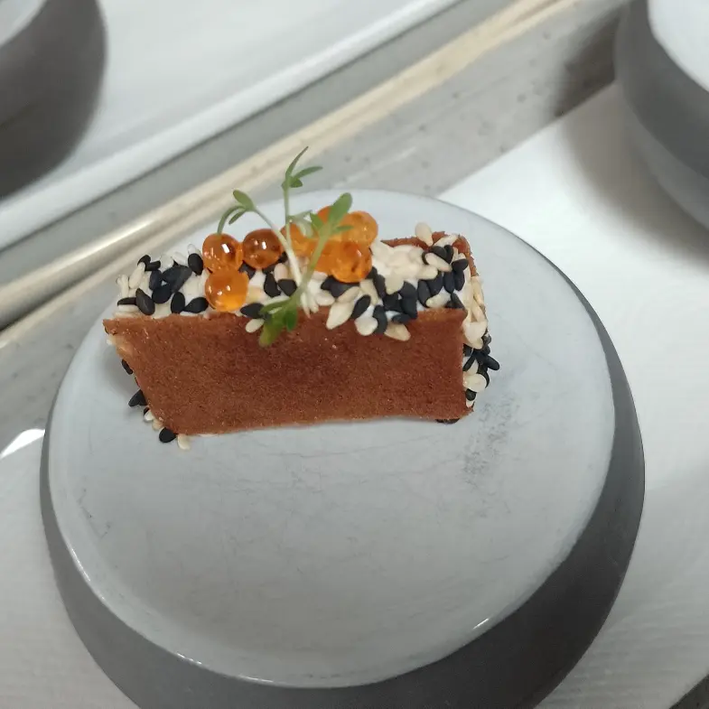 creation thumb for Saibling tartare , creme fraiche , sesame, saibling caviar