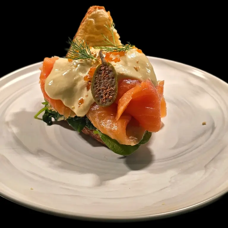 creation thumb for Lachs egg benedict