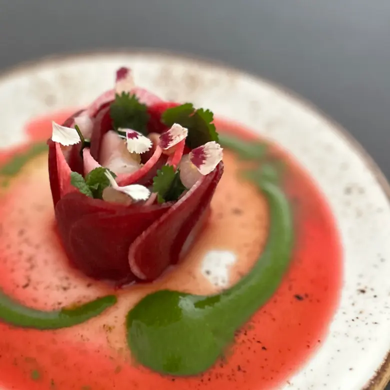 creation thumb for Scallops and beetroot crudo