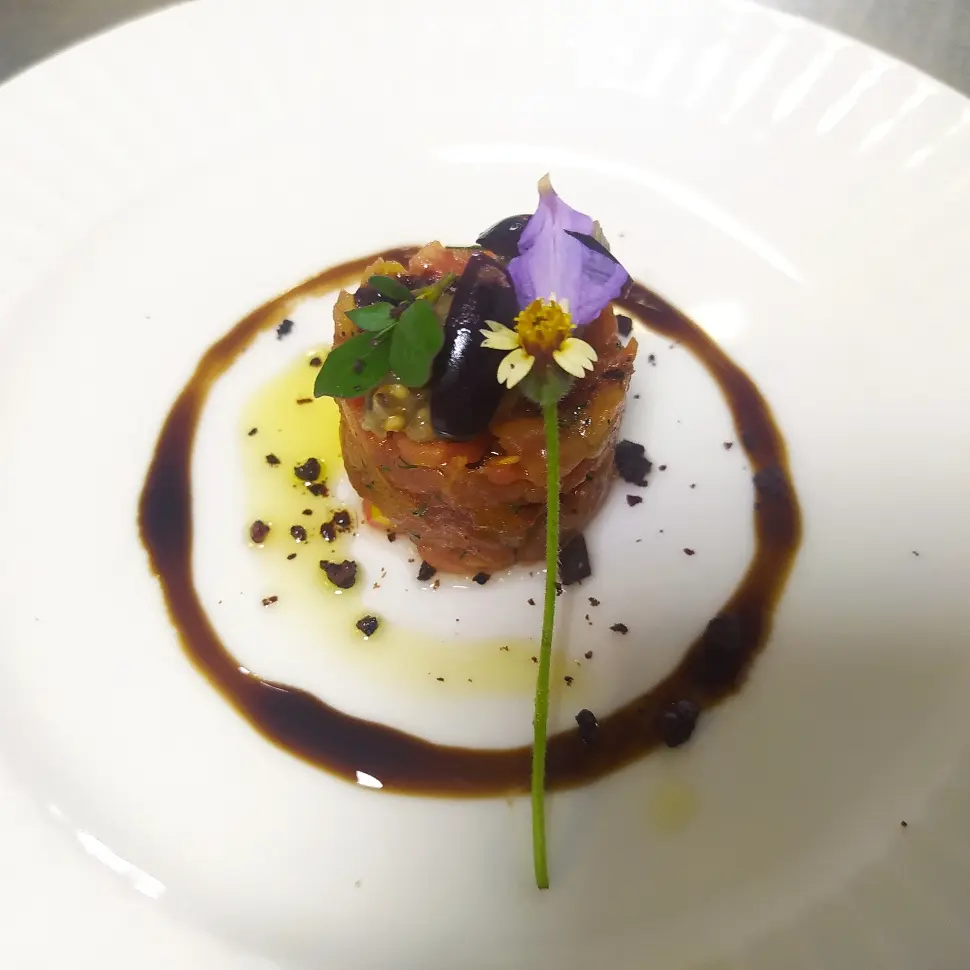 creation thumb for Tomaten-Tartar Auberginen-Kaviar mit gereiftem Balsamico