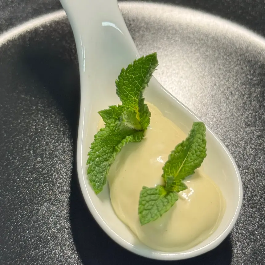 creation thumb for AIOLÌ 🧄 garlic sauce