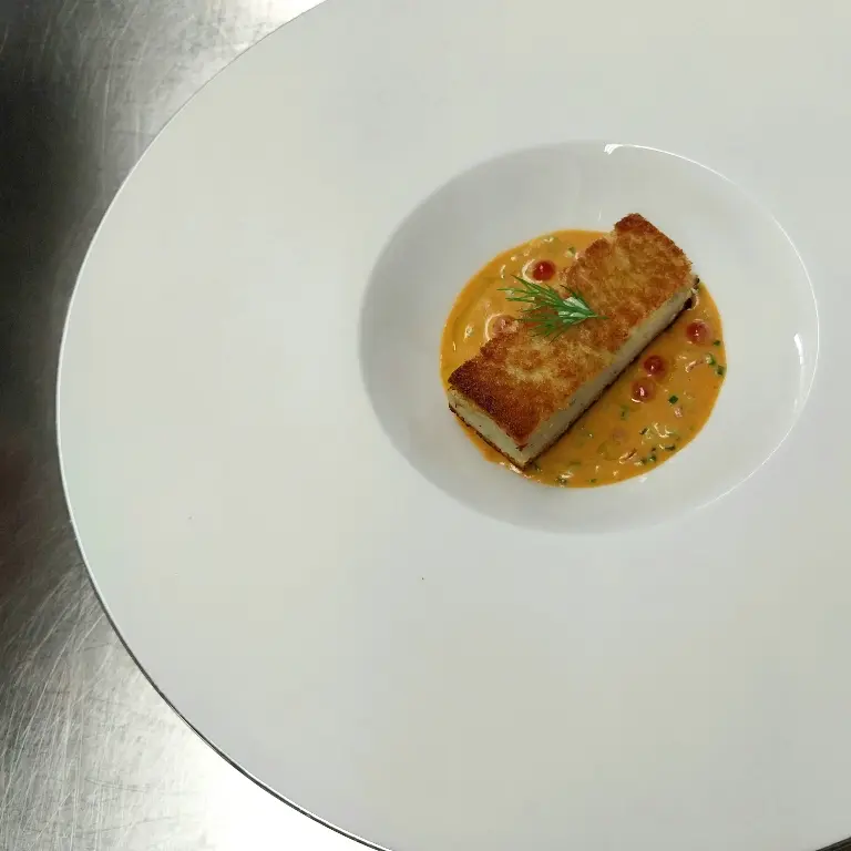 creation thumb for Barramundi mit Brioche und Tomatenvelouté