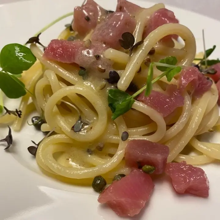 creation thumb for Spaghettoni e tonno crudo