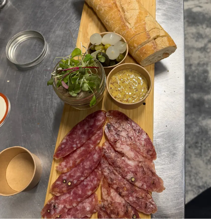 creation thumb for Table charcuterie 😋