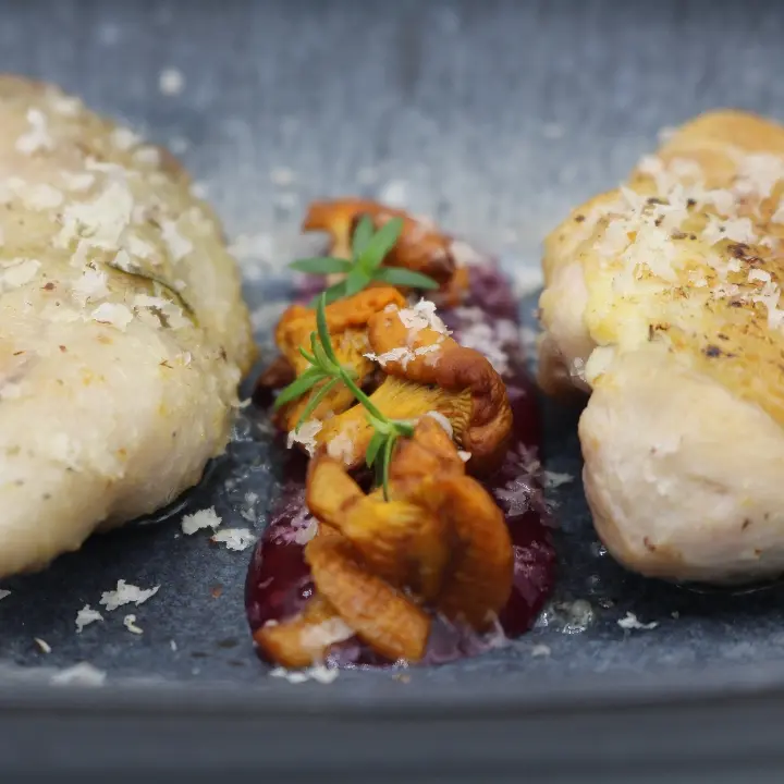 creation thumb for Quail, pomegranate and chanterelles 