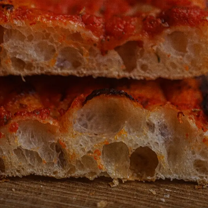 creation thumb for Roman Style Pizza Rossa.