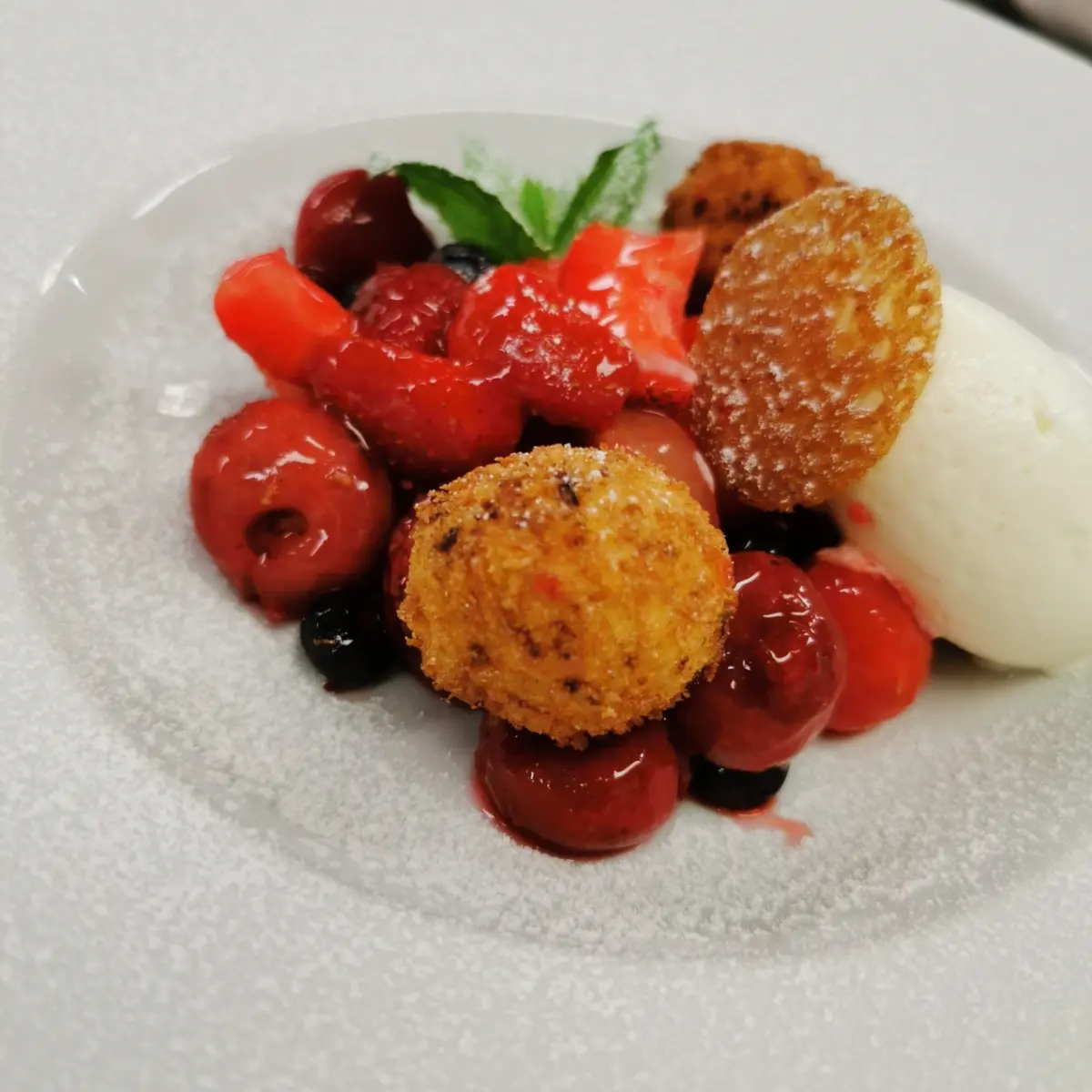 creation thumb for Ceviche of summer fruits with baked milk rice praline and Fior di Latte