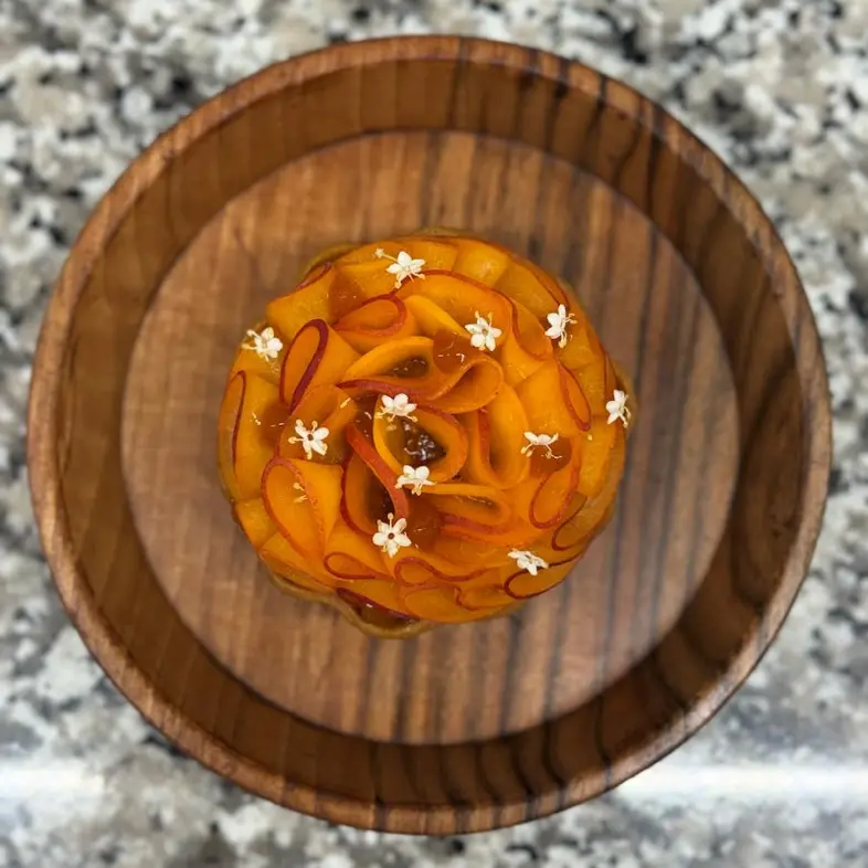 creation thumb for Tart, almond frangipane, apricot fermented composte 