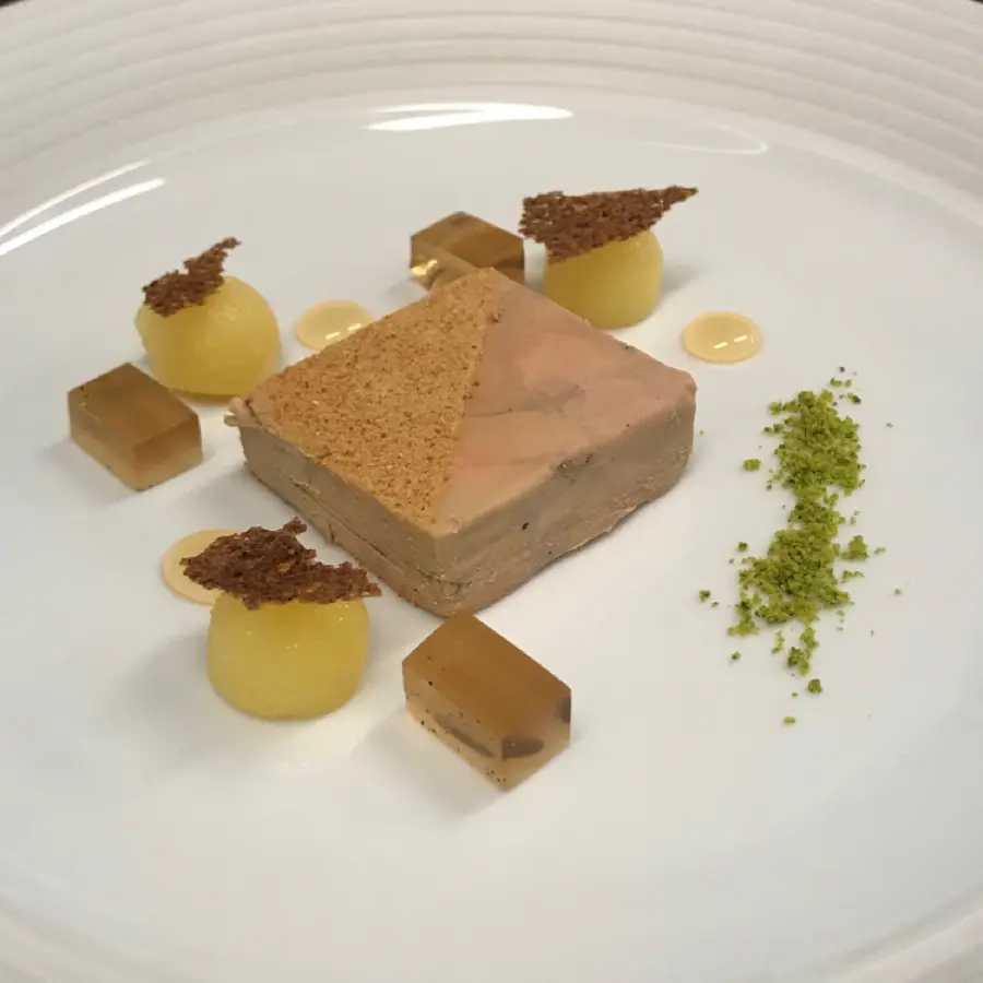 creation thumb for 🦆Goose Liver Terrine, 4 spice tulle, quince🦆