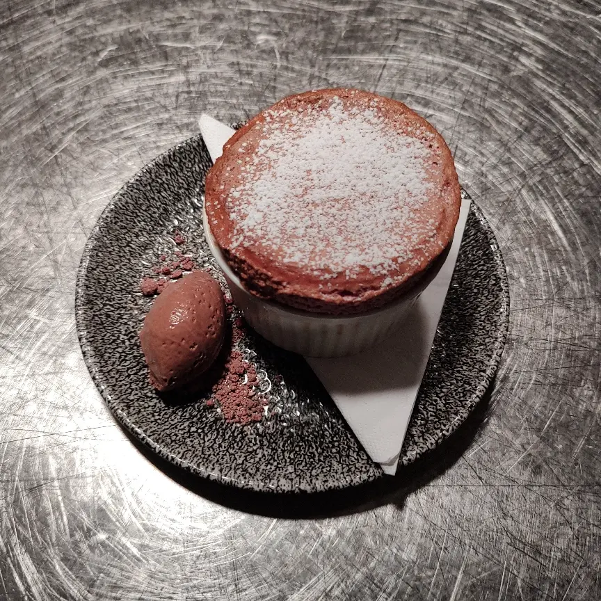 creation thumb for Raspberry souffle with chocolate ice cream