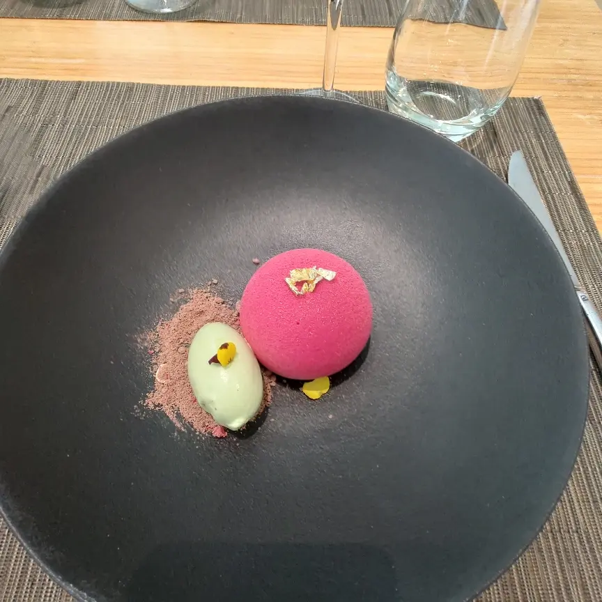 creation thumb for Strawberry mousse with basil