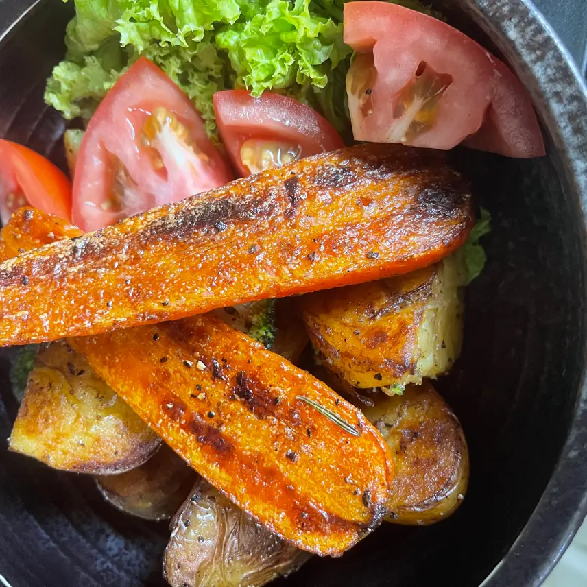 creation thumb for Rustic Honey-Roasted Carrot & Herb Potato Bowl