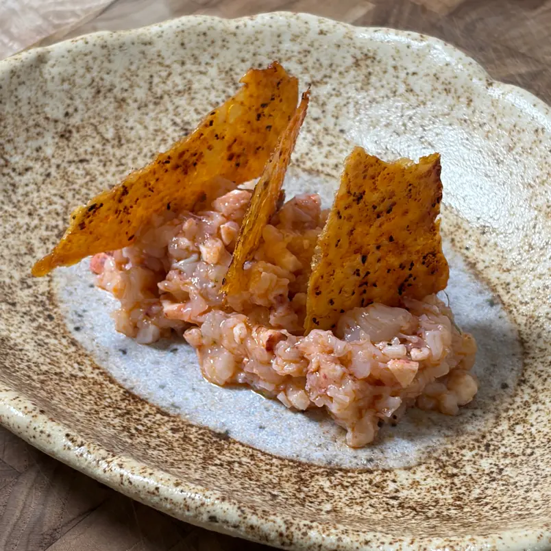 creation thumb for Lobster tartare with crispy chicken skin