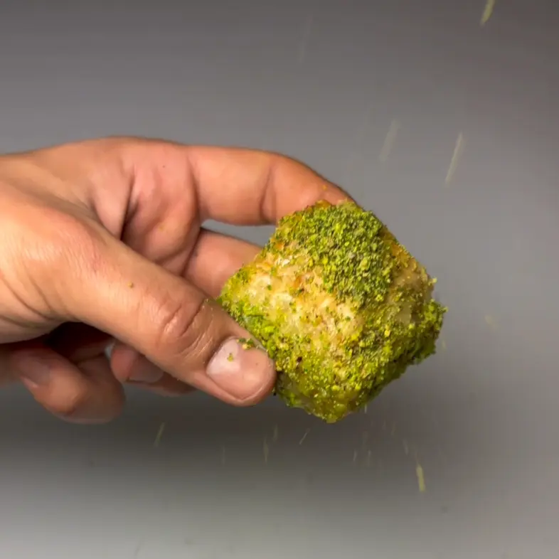 creation thumb for Fake Pistachio Powder