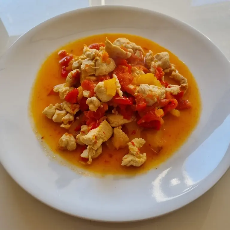 creation thumb for Hähnchen mit Paprika (traditionelles römisches Rezept)