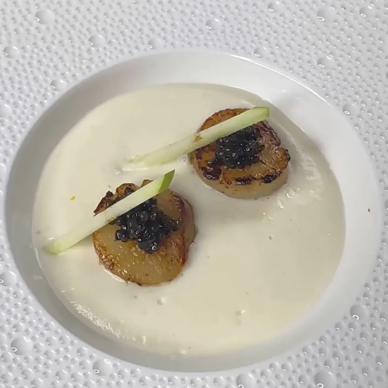 creation thumb for Pan seared Hokkaido scallops, cauliflower foam, caviar