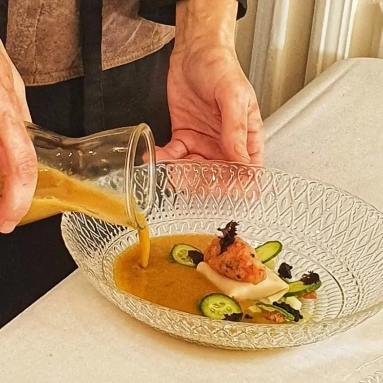 creation thumb for Ravioli d carabineros con suave laksa