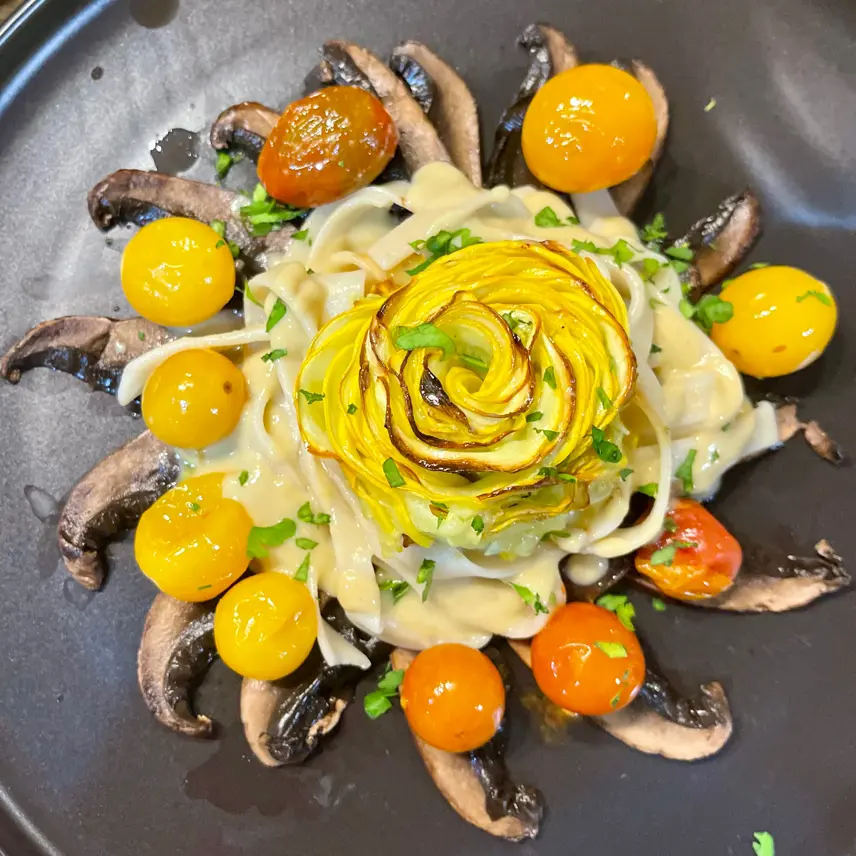 creation thumb for Vegane Fettuccine mit Kürbis und Portabella