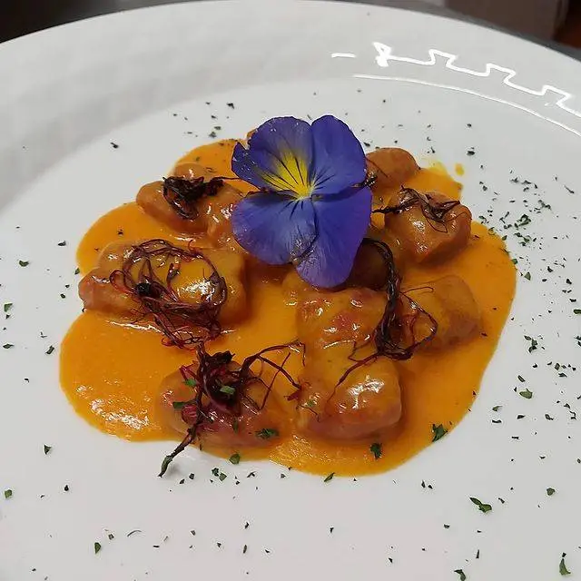 creation thumb for Beetroot gnocchi with roasted pepper reduction