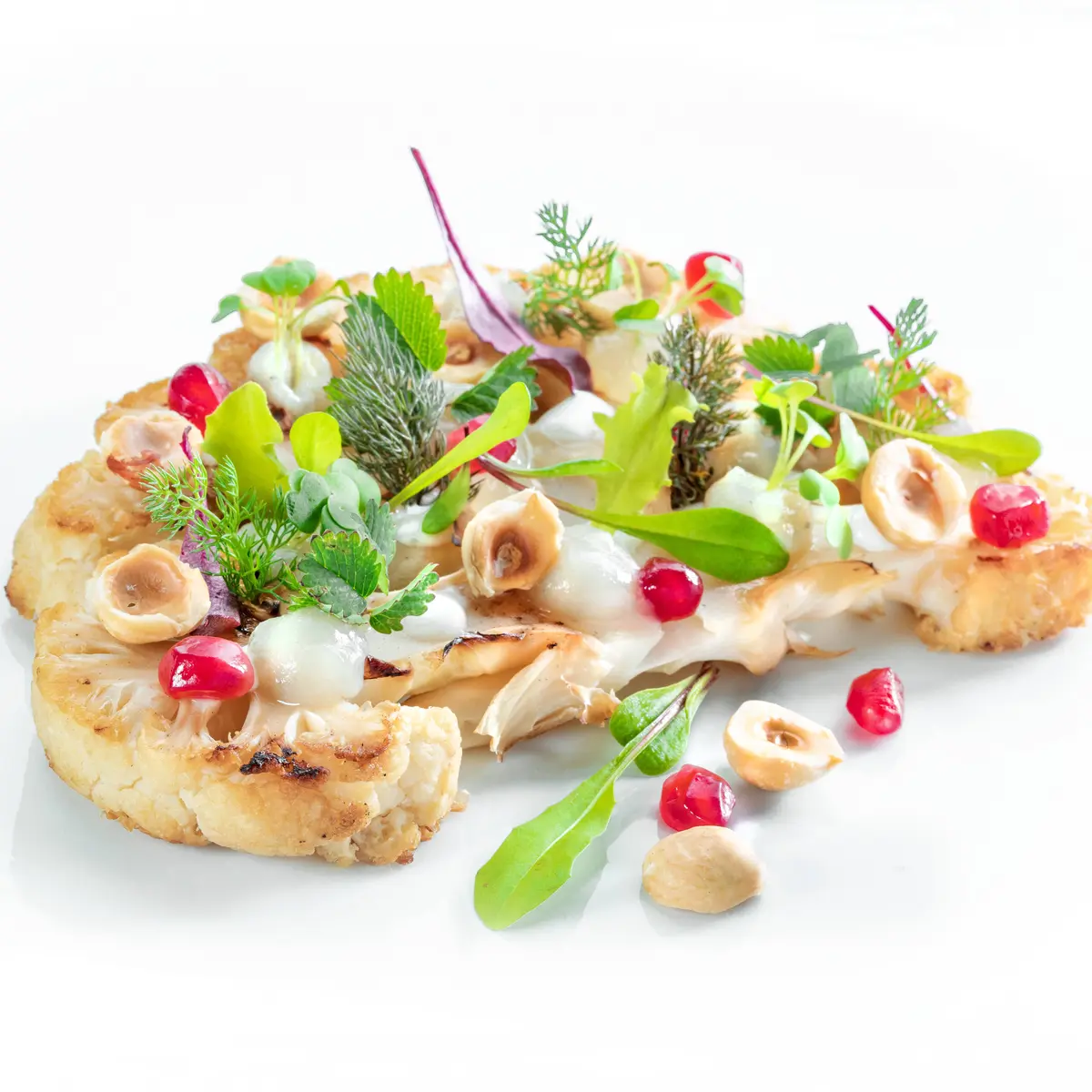 creation thumb for Cauliflower heart with yogurt sauce, lemon gel and capers