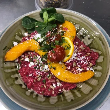 creation thumb for Rote Bete Risotto mit gebratene Kürbisspalten und Ziegenkäse