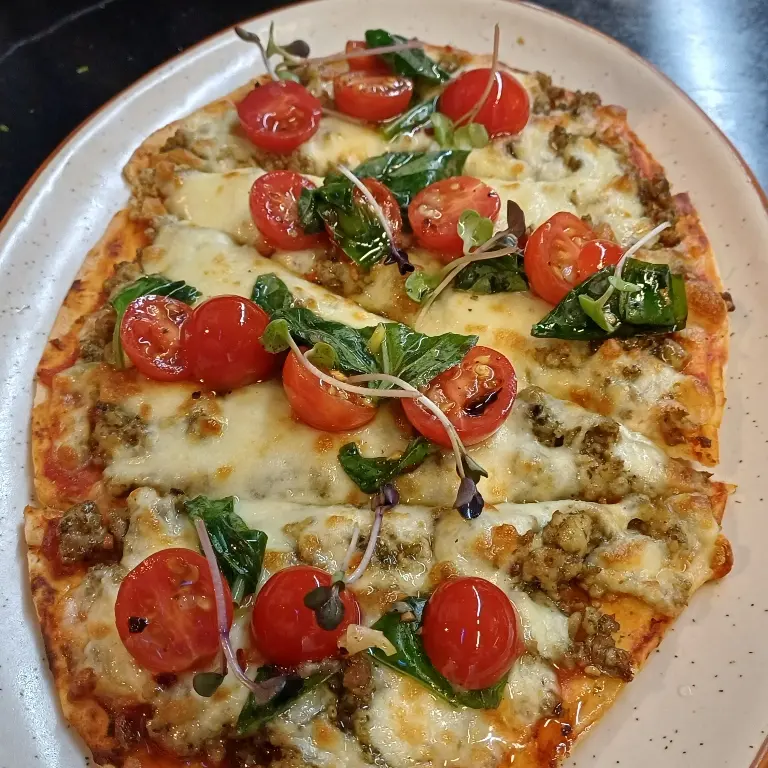 creation thumb for Zatar chicken flat bread/ thin crust pizza