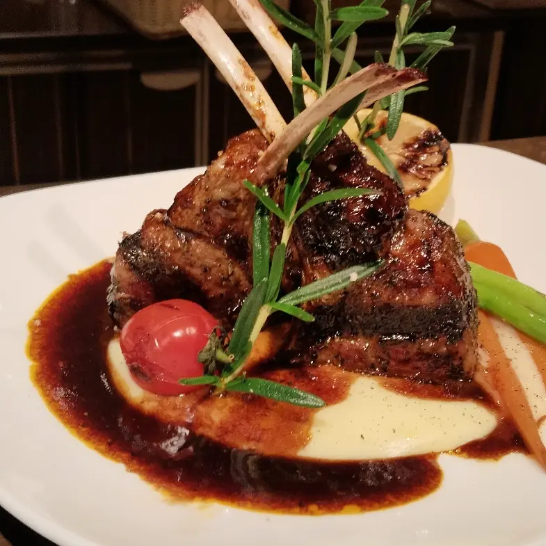 creation thumb for Grilled lamb chops with red wine lamb jus reduction 