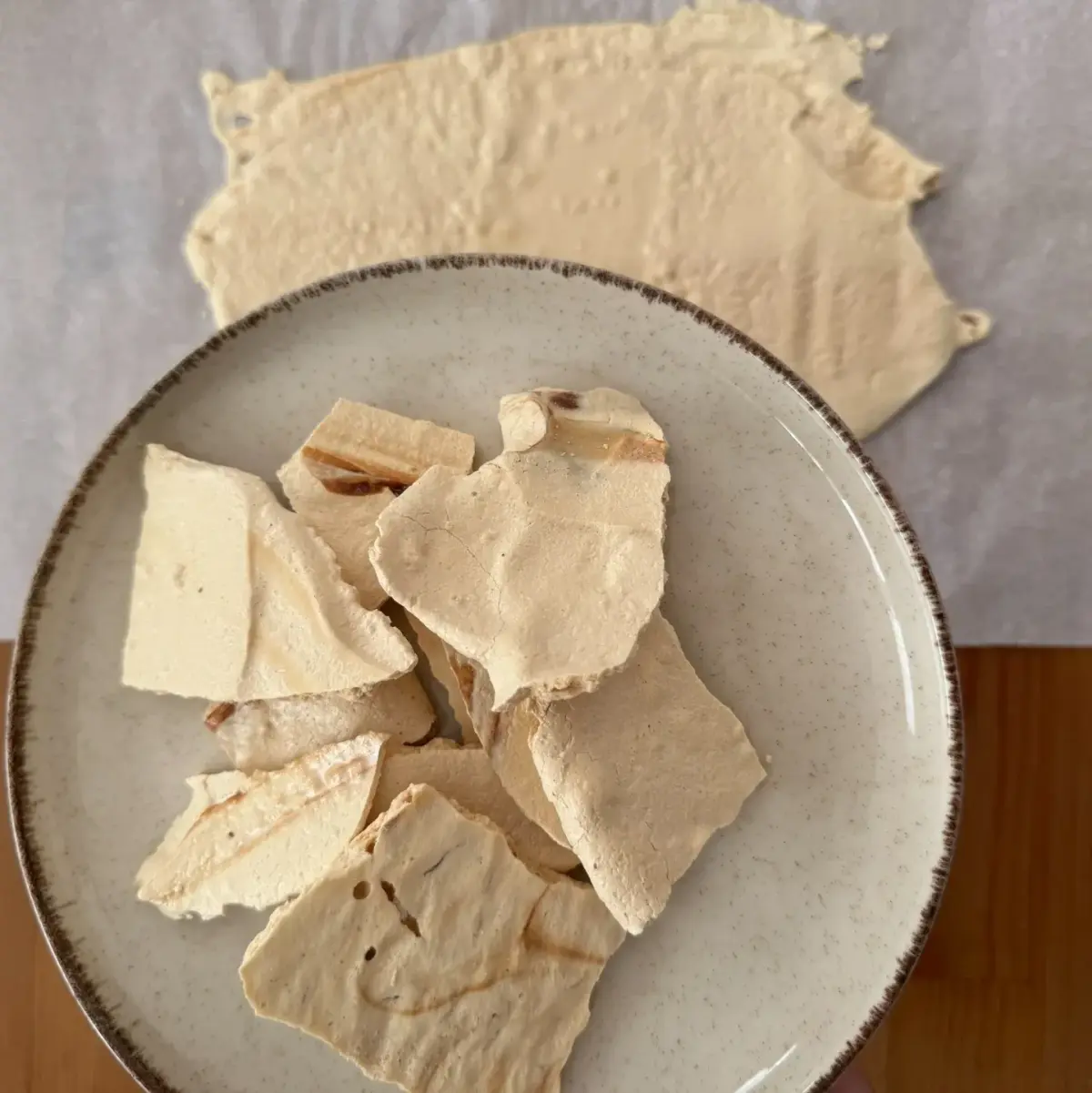 creation thumb for Meringue Cracker