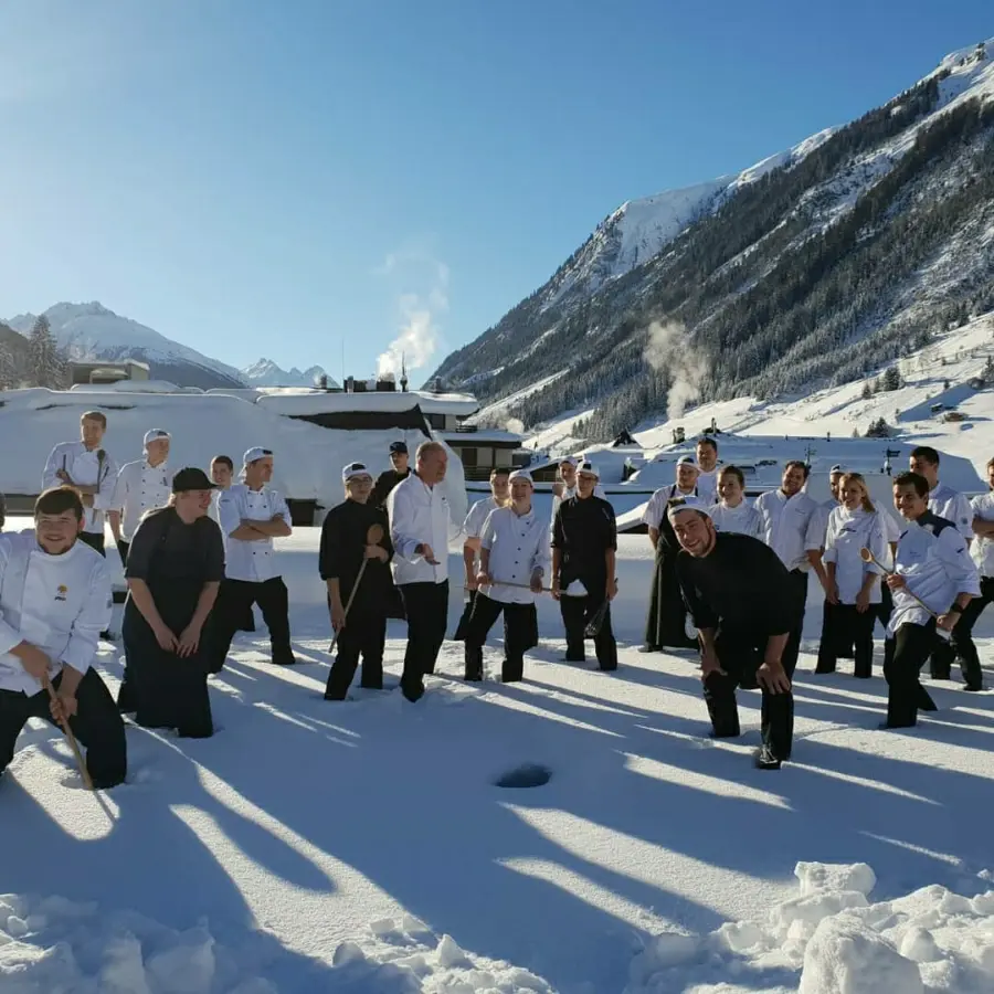 creation thumb for Wir sind unglaublich stolz auch in diesem Jahr wieder das erste Hotel am Platz von Gault Millau mit insgesamt 7 Hauben ausgezeichnet zu sein.