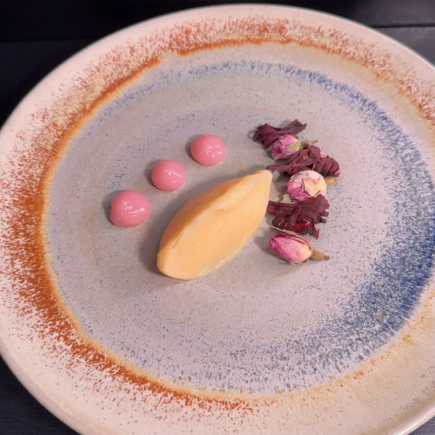 creation thumb for Quince Purée & Rose–Hibiscus Gel