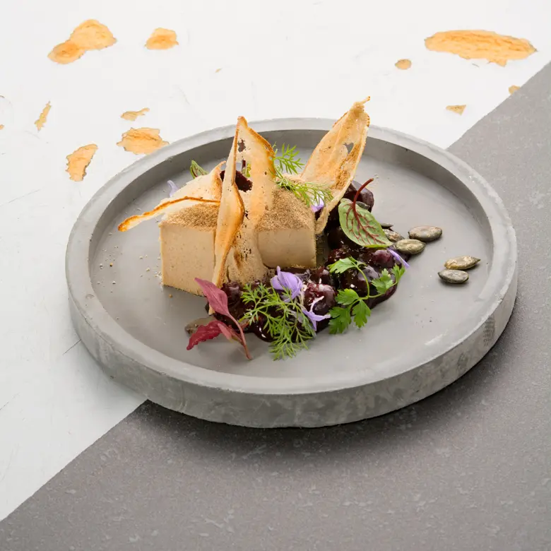 creation thumb for Goose liver / smoked deer heart / beetroot