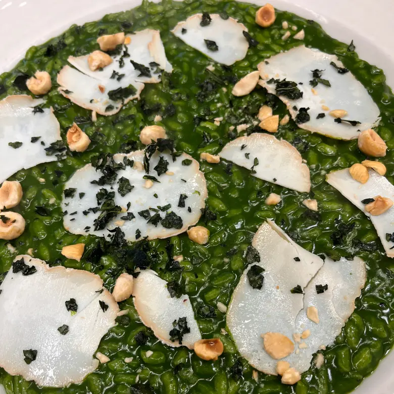 creation thumb for Risotto, cavolo nero, ricotta affumicata, nocciole tostate 