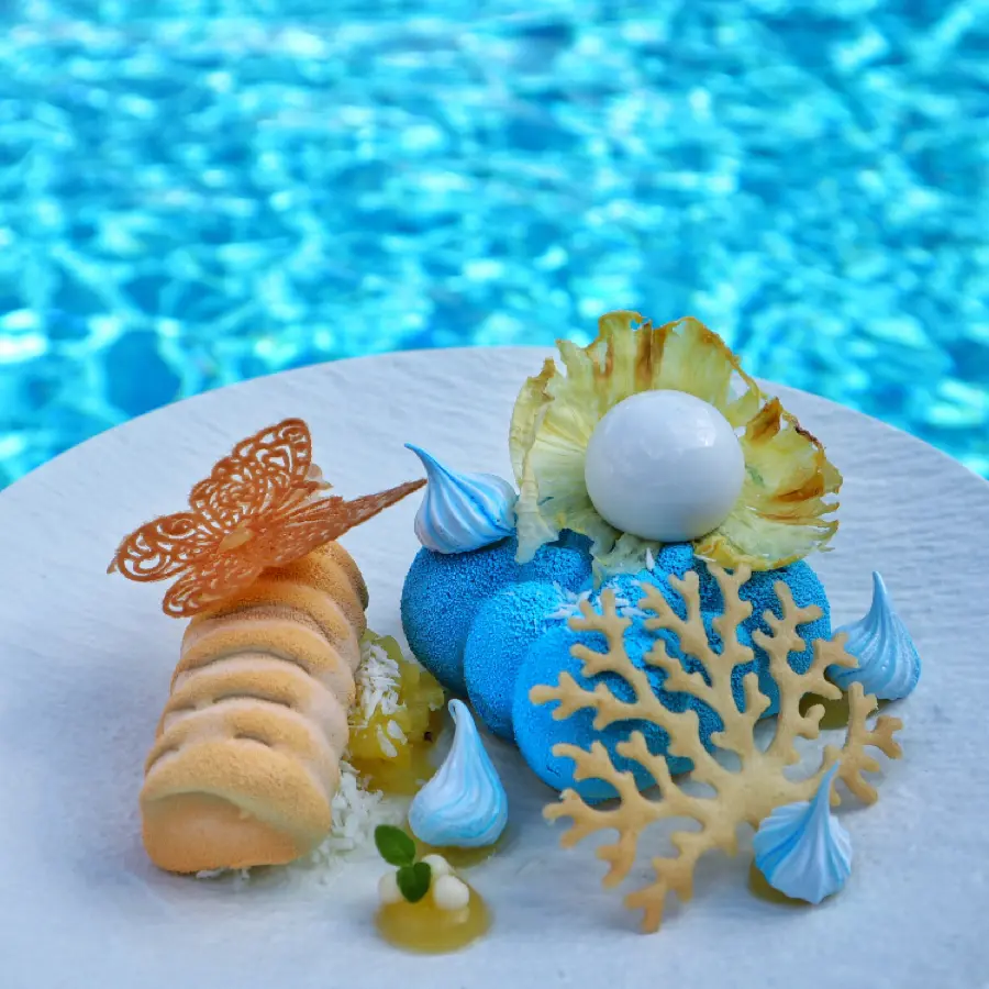 creation thumb for Swimmingpool Dessert 🍹🌊💙🐳