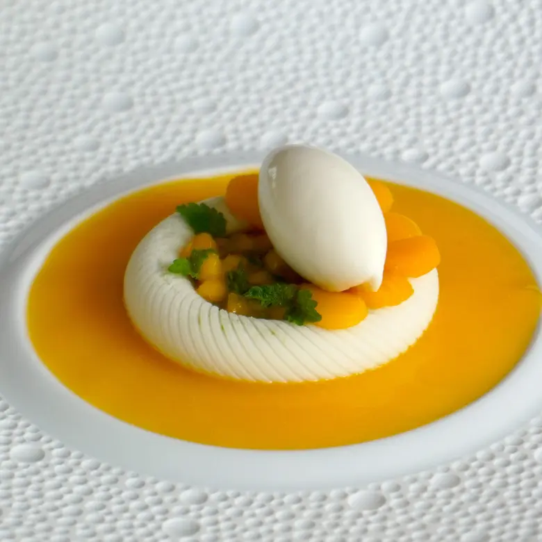 creation thumb for Kokos-Limetten-Mousse mit frischer Mango und Mango-Coulis