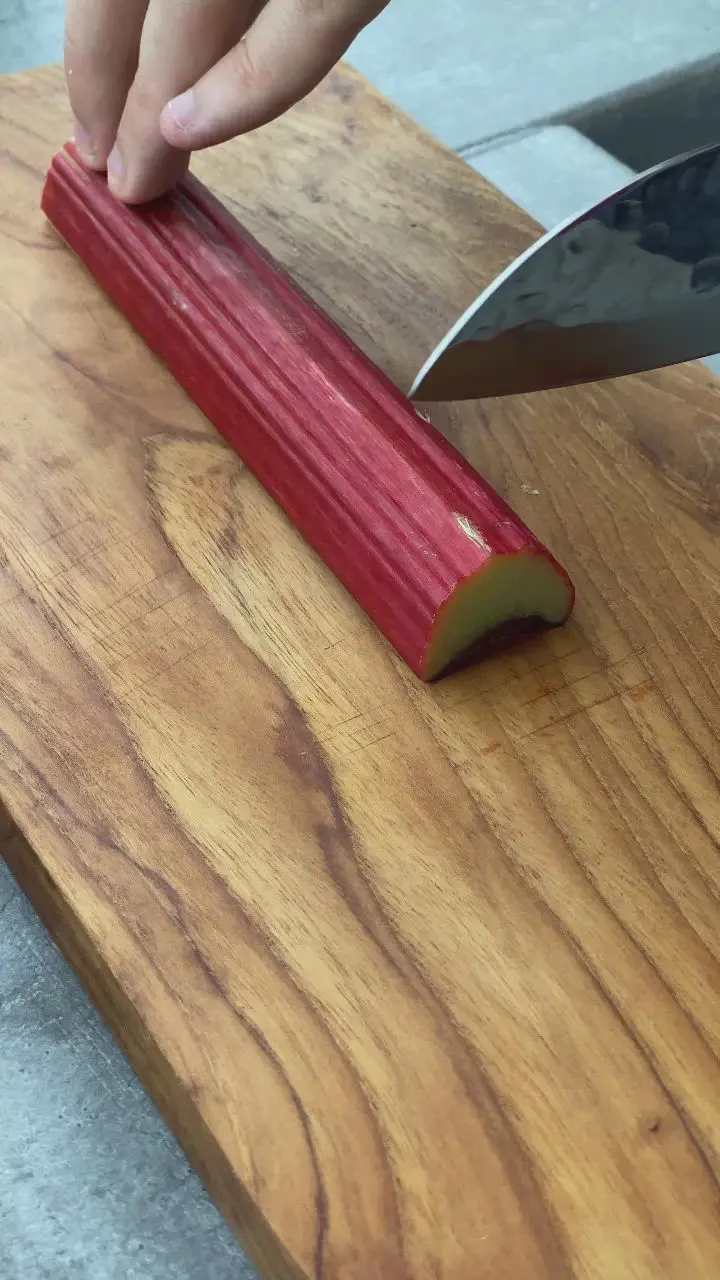 creation thumb for Rhubarb flower