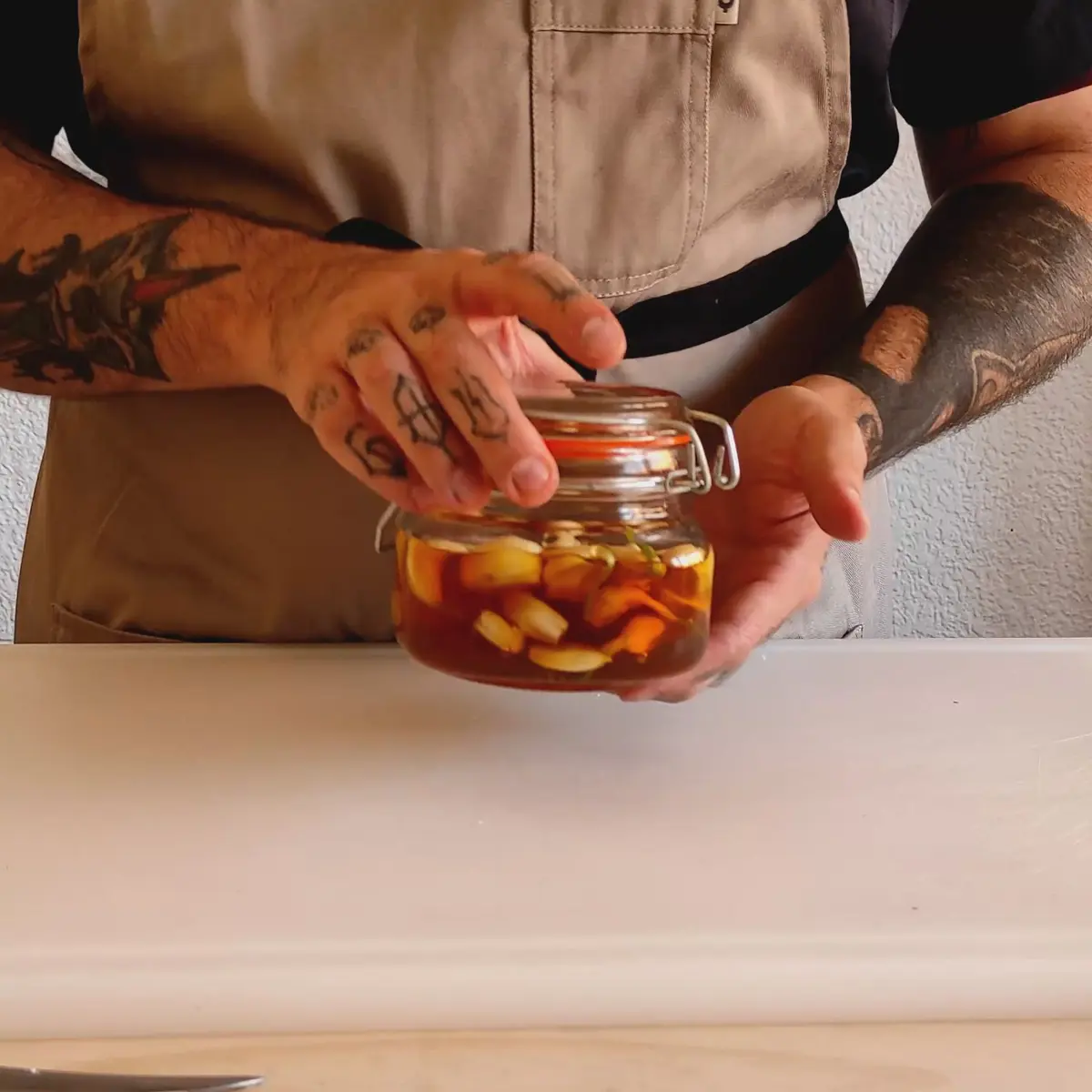 creation thumb for Mit Honig fermentierter Knoblauch