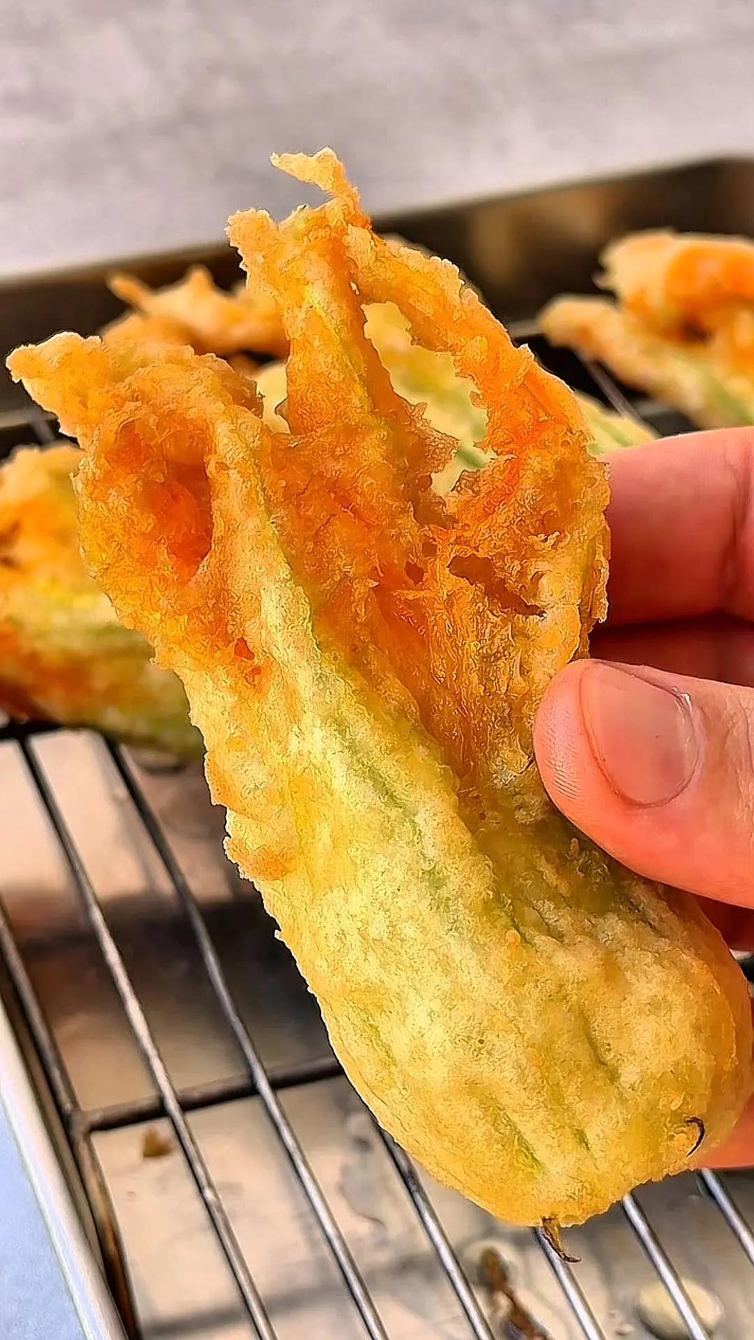 creation thumb for Tempura-Zucchiniblüten