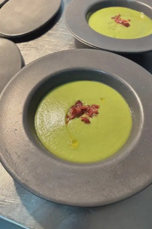creation thumb for Grüne Velouté-Suppe (Erbse / Zucchini)