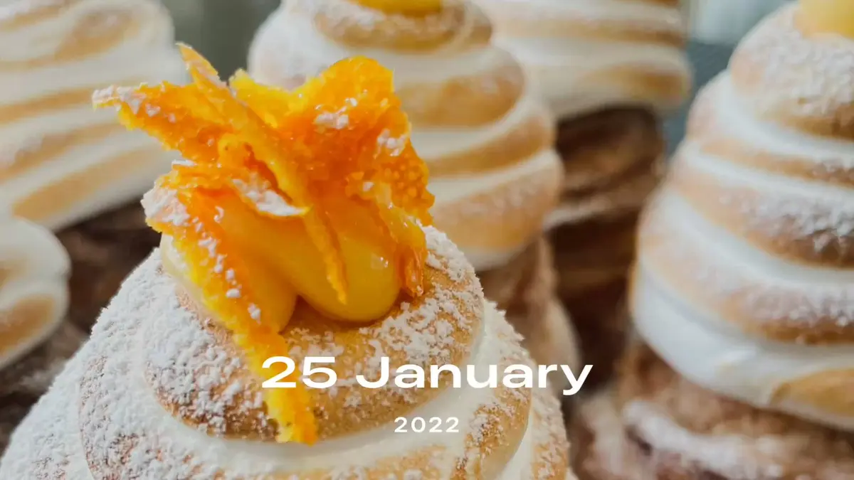 creation thumb for Lemon meringue cruffins