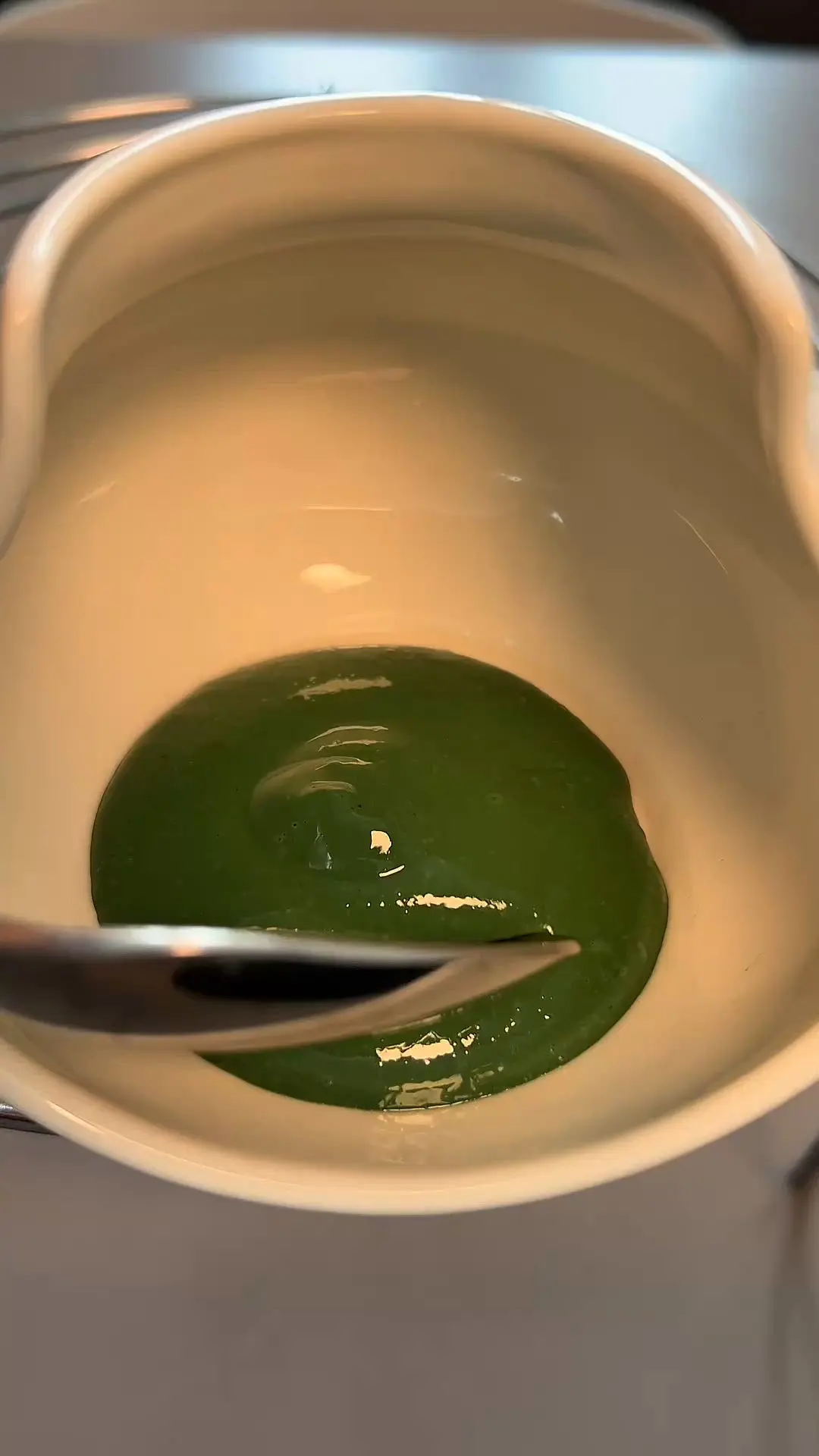 creation thumb for Crema de Albahaca y Espirulina