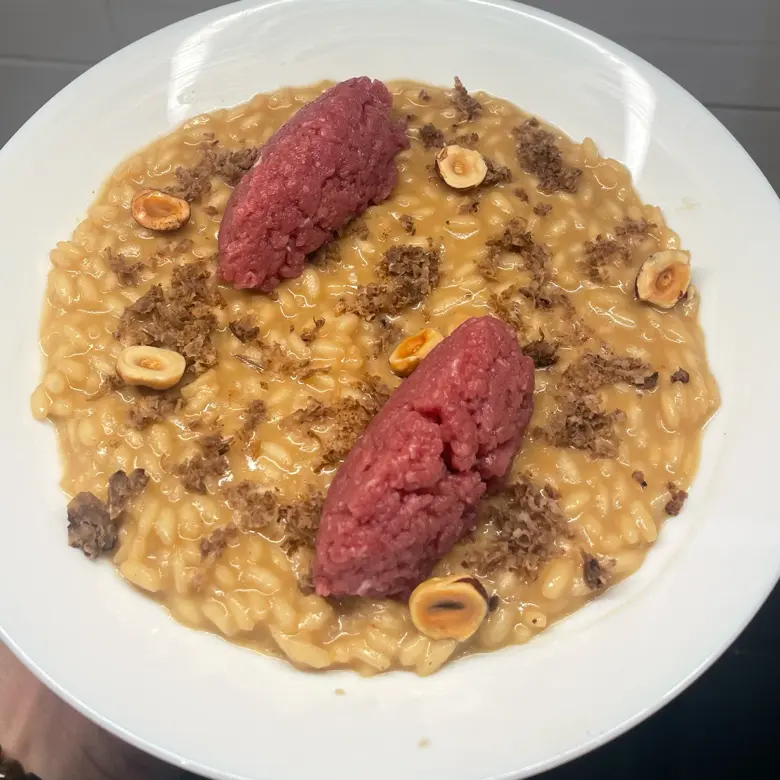 creation thumb for Risotto mit Steinpilzen, Rindfleisch, Trüffel und Haselnüssen