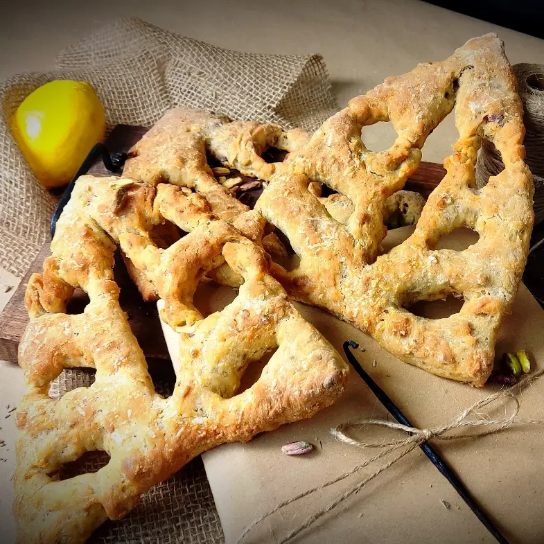 creation thumb for Fougasse Pistachio, vanilla, lavender