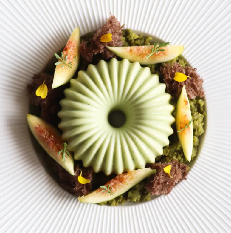 creation thumb for White chocolate, Greek yogurt and matcha mousse