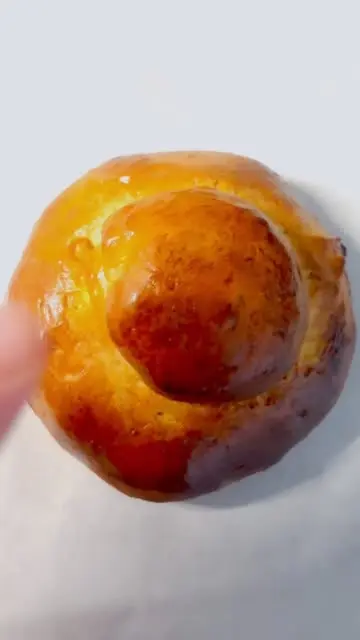 creation thumb for Brioche Siciliana