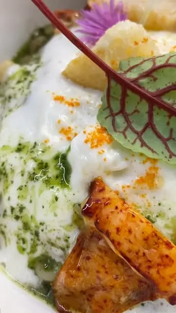 creation thumb for Pasta e Lenticchie con Astice Confit e Aria di Parmigiano