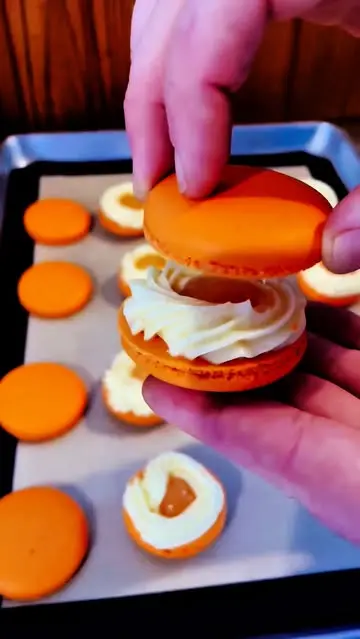 creation thumb for Macarons de Cóctel Mimosa