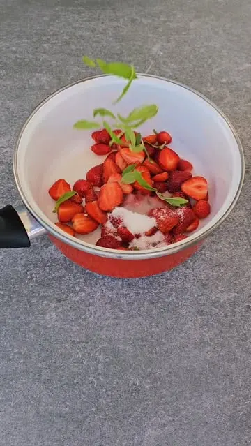 creation thumb for Granité Fraise, Verveine & Citron Vert