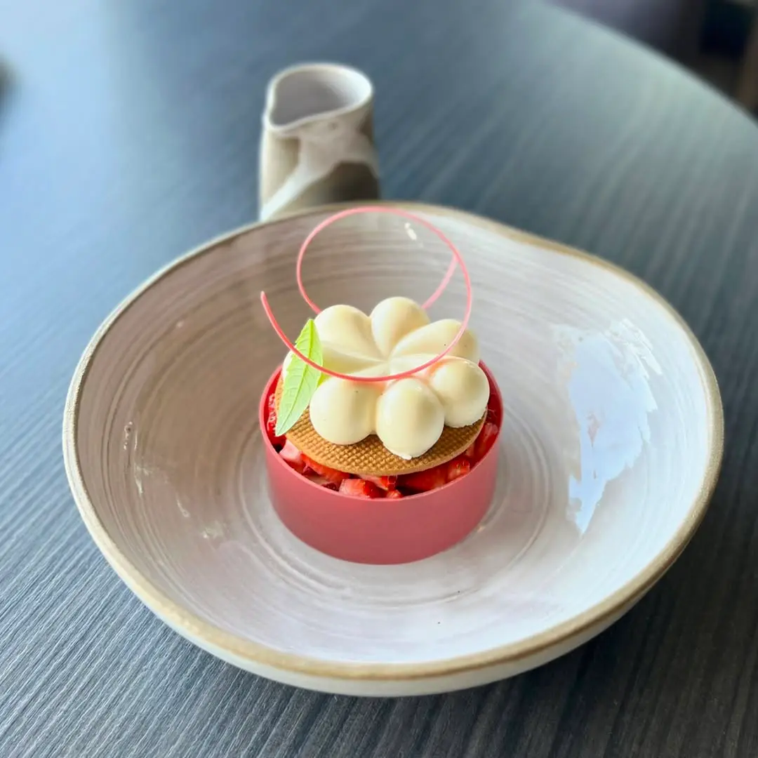 creation thumb for Strawberry, mascarpone and dulcey 