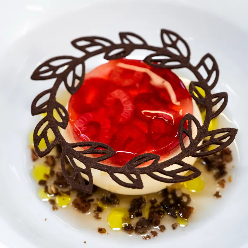 creation thumb for Baked sour cream mousse with linden syrup